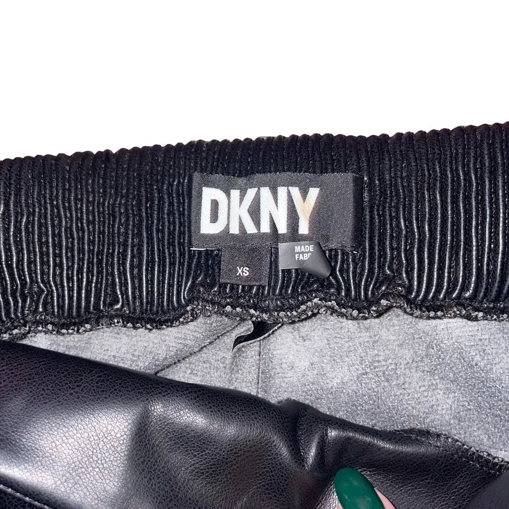 DKNY Black Faux Leather Pants XS High Rise Ankle Straight Leg NWT